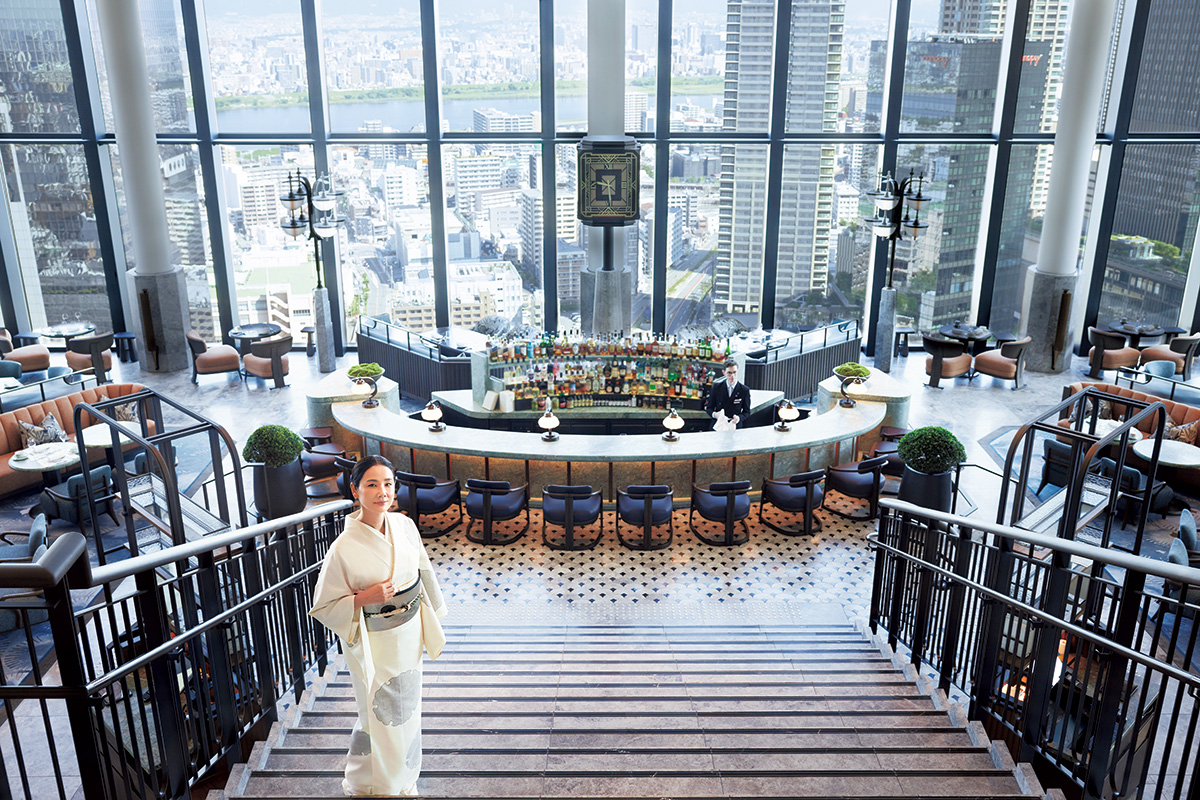 吉田 羊さんが楽しむ「ウォルドーフ・アストリア大阪」。話題のホテル