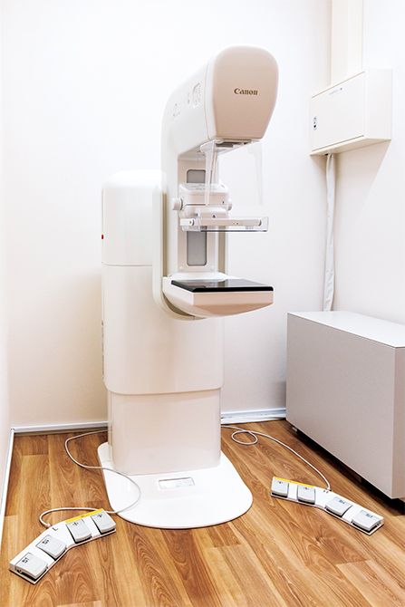 乳がん検診にも力を入れ、高性能のマンモグラフィ（乳房X線検査装置）を設置。