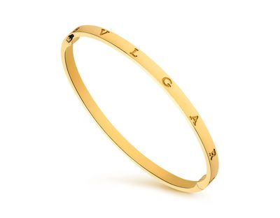 ブレスレット「ビー・ゼロワン」726,000円。