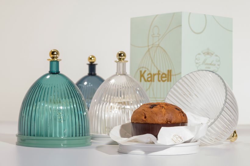 「マルケージ 1824」パネットーネの専用ケース「ラク―ポール」（径24×高さ30.5センチ）。パネットーネ（500グラム×1個）とセットで各5万6100円。