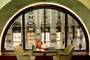 「カルテル」と老舗洋菓子店の特別コラボレーション。パネットーネと収納アイテム「ラクーポール」が登場