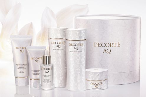 とろけるような使い心地と、心を解きほぐす香り。肌と心に至福のギフトを