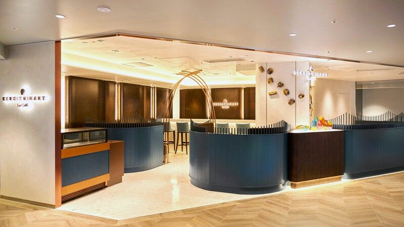 カカオモチーフの意匠がユニークな「ル カフェ ブノワ・ニアン」