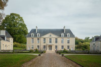 「ローラン・ペリエ グラン シエクル」の世界観を表現する場となっている、シャトー・ド・ルヴォワ。