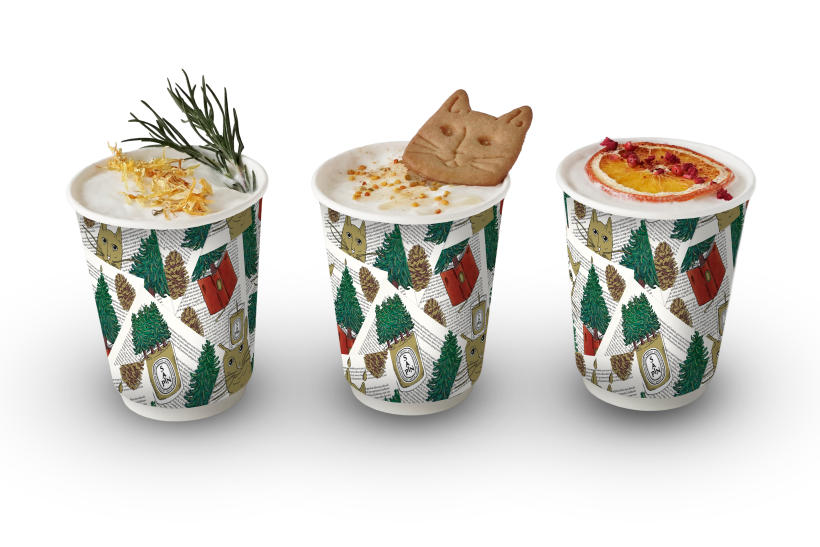 左から、「ホワイト ホットショコラ オランジュ」900円、「アーチボルドのハニーアンバーラテ」1100円、「サパン アールグレイラテ」900円。テイクアウトメニューのみ。キャッシュレス決済のみ対応。