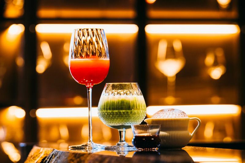 12階「ST LOUIS BAR by KEI」ではクリスマスシーズン限定のカクテル味わえる。