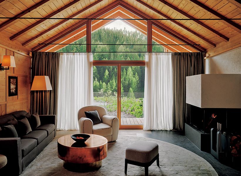 2025年11月6日現在、１ユ-ロ=176.11円