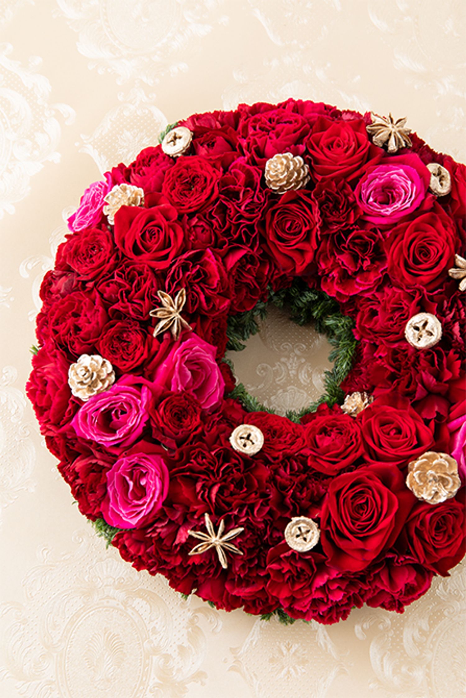 円の内周の縁に見えるのがグリーン「ブルーバード」。