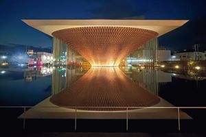 逆さ富士を表現したビジュアルは圧巻。「静岡県富士山世界遺産センター」で登拝の疑似体験も