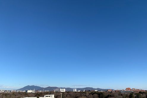 空が青く見えるのはなぜ？　空についての身近な疑問に答えます