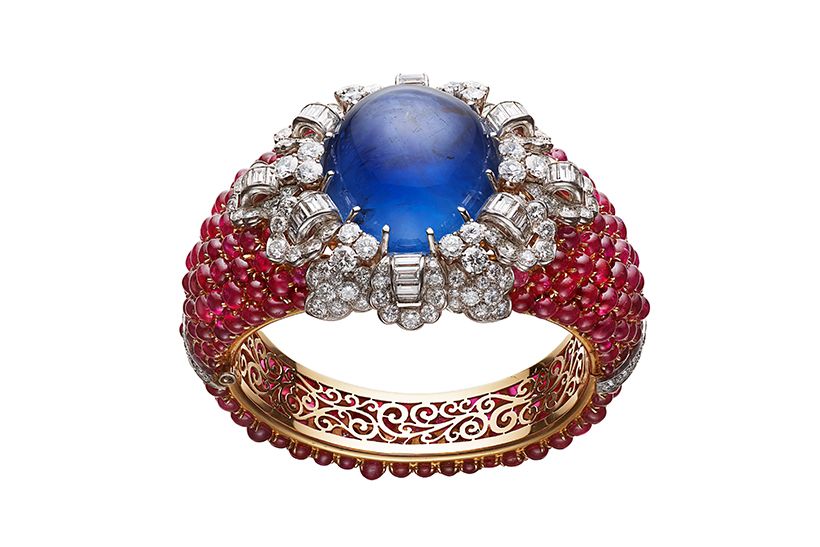 《バングル》ゴールド、プラチナ、ルビー、サファイア、ダイヤモンド　1954-55年　ブルガリ・ヘリテージ・コレクション