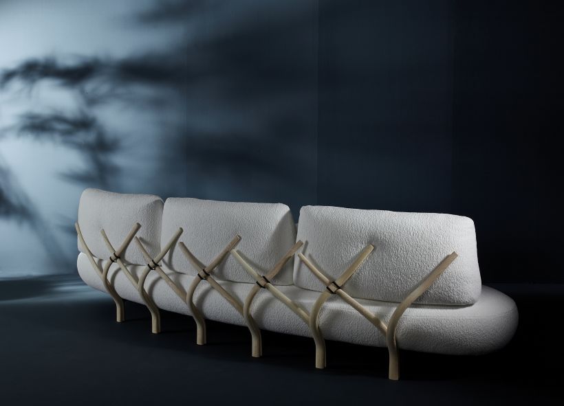 「レ・ブランシュ」幅358センチメートル×奥行き132センチメートル×高さ87センチメートル。写真のサイズの場合、600万1600円~。