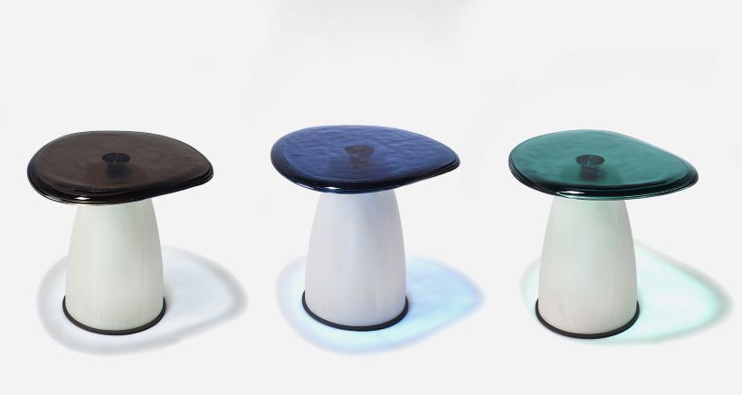 「レビス」径53~55センチメートル、各160万4900円。