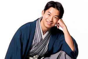 『豊臣兄弟！』主演の仲野太賀さんがお正月の装いで登場。デビュー20周年への思いを語ります