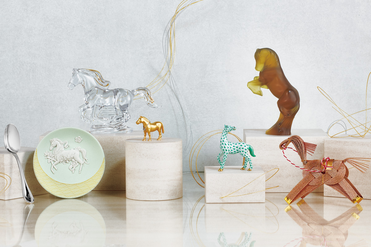 馬は成功や飛躍のシンボル！2026年の幸運を願って贈りたい「午