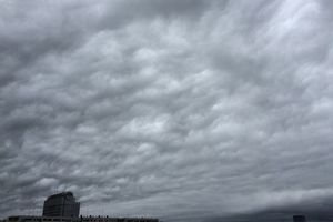 曇り空が続いて落ち込む？ 日本海側に住む人に多い「ウィンターブルー」の理由と対処法