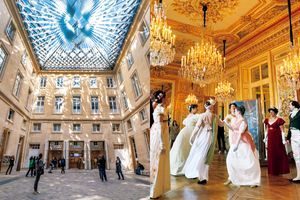 パリのオテル・ドゥ・ラ・マリーヌで、仮装舞踏会「Bals d'époque」開催！