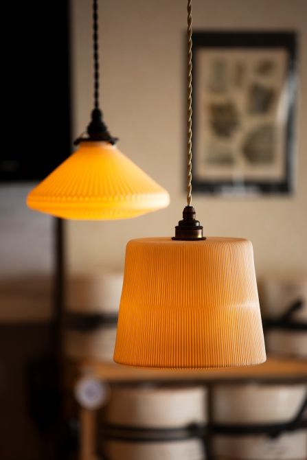 飛松灯器のランプシェード。