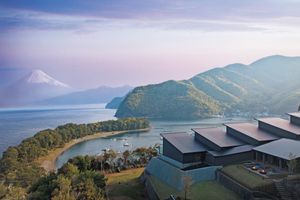 全室が富士山を望むスイートルーム。静岡・伊豆「富士青藍」