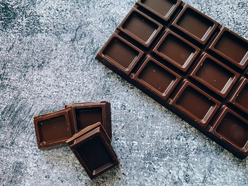 板チョコなら1日1/3枚まで食べられる。砂糖を多く使う和菓子より、洋菓子のほうがロカボに適している。