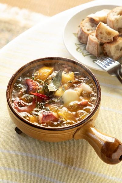 塩柚子とたこのアヒージョ。