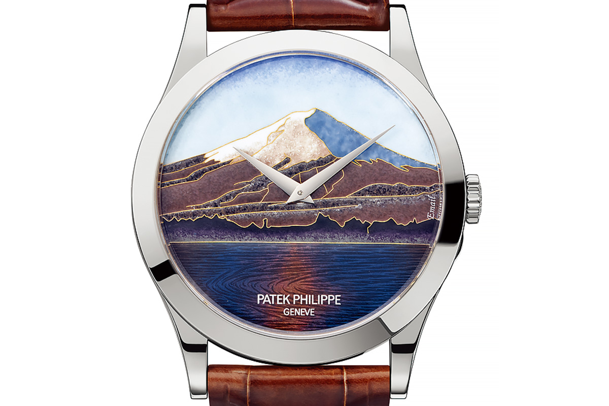 本七宝の技を駆使した「パテックフィリップ」のタイムピース。湖面の光