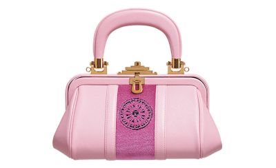 〔ローサ・チプリア〕バゴンギ・メリディアーナ・ヴィテッロ　 33万880円　本体素材：牛革（イタリアンレザー）　ベルベット（レーヨン）　Rのチャームが付属　申込番号　3018-018732-4-0