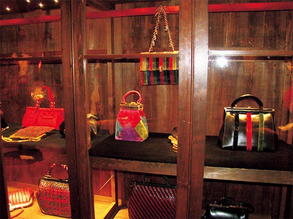 さまざまなモデルのバッグが誕生。