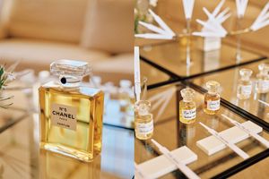 シャネル4代目調香師が語るN°5の普遍的な魅力。クリエイションの源泉にはいつも花が