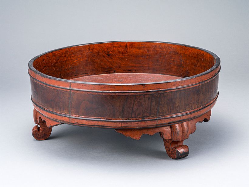 重要文化財　布薩盥　二対四口のうち一口　寛正3（1462）～天文8（1539）年頃　水戸大師 六地蔵寺　撮影／山崎兼慈