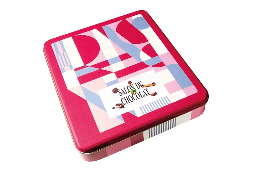 「セレクションBOX1ラシーヌ」16個⼊（16ブランドから各1個）9,936円。トップブランドのシェフ16人の“忘れられない記憶や味”が表現された16粒が並ぶ。