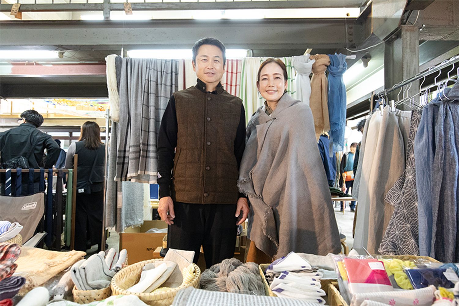 代表取締役の小林新司さん（左）と奥様。