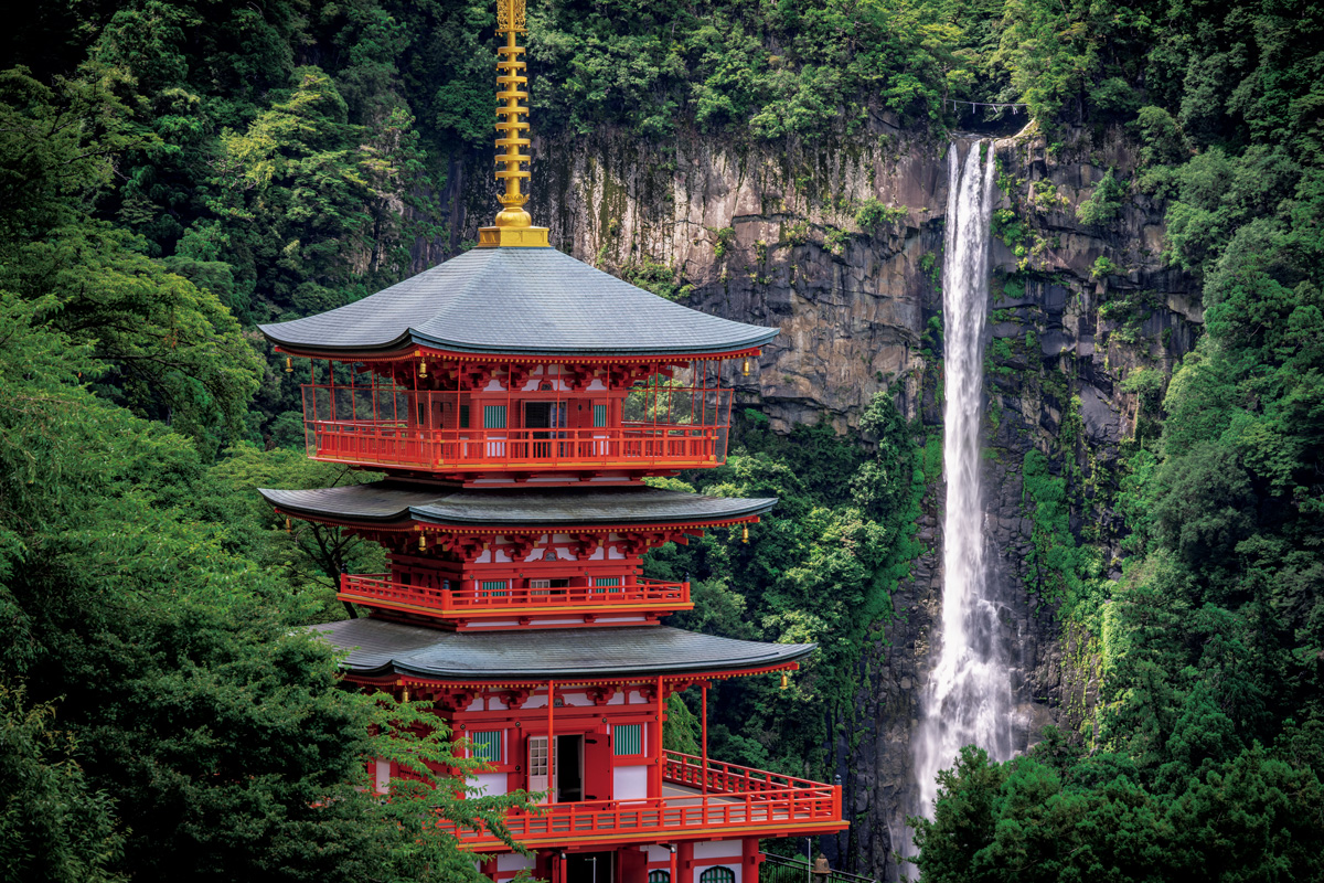 青岸渡寺の茶会 後鳥羽院と聖地・熊野に思いを馳せて | 家庭画報.com
