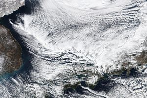 地球温暖化が進んでも「ドカ雪」は増える？ その原因と私たちの生活への影響
