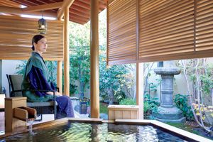 月城かなとさんが訪ねる、美肌と長命長寿の湯宿。長野 湯田中温泉「松籟荘（しょうらいそう）」