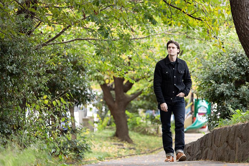 「仕事の合間や移動時間さえも、木々の表情に目を向けるようになりました」と村雨さん。