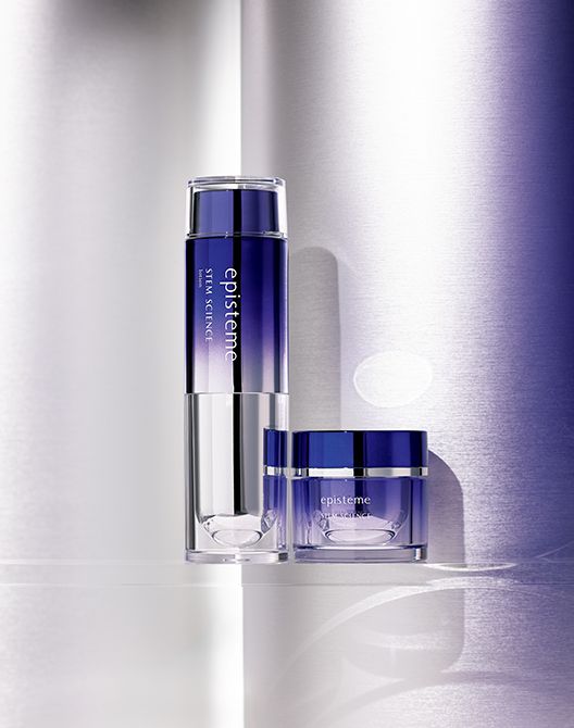 ロート製薬　左・エピステーム ステムサイエンスローションc　150ml 1万7050円　右・エピステーム ステムサイエンスエマルジョンc　45g 1万7050円