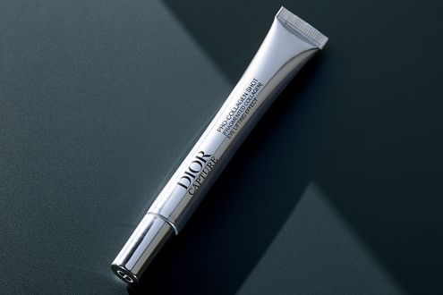 まるで先進美容医療。目もとに圧倒的なハリ感をもたらす「ディオール」のアイケア