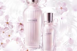 使う人の意識や気配までも優雅に彩る、桜の香りのウォーターコロン