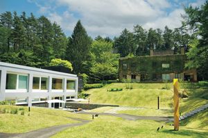 趣の異なる建築やインテリア、家具を実際に体感できるイベントを河口湖で開催