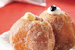 清澄白河の人気パティスリー「アンヴデット」によるドーナツ専門店。しっとり・ふわふわ食感が楽しめます