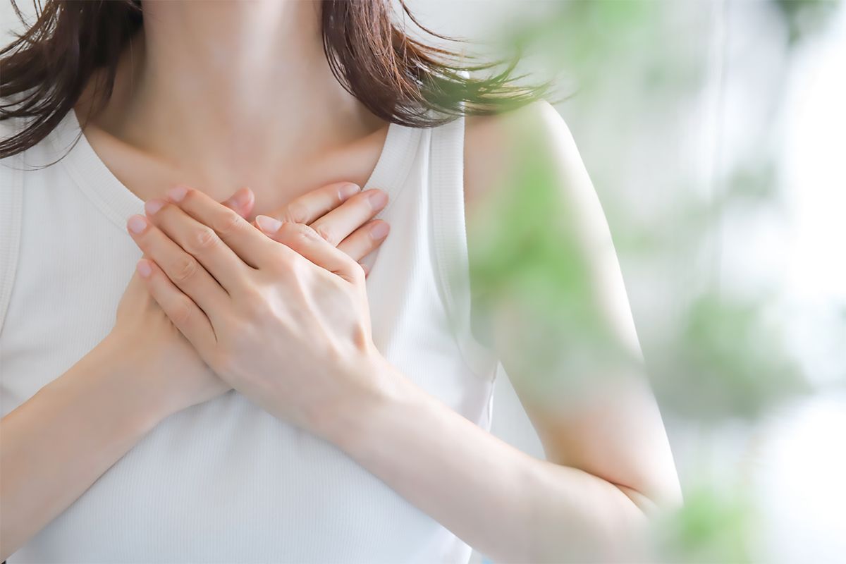 メンタルが不安定になりやすい春。イライラや落ち込みを助長する女性特有のストレスとは