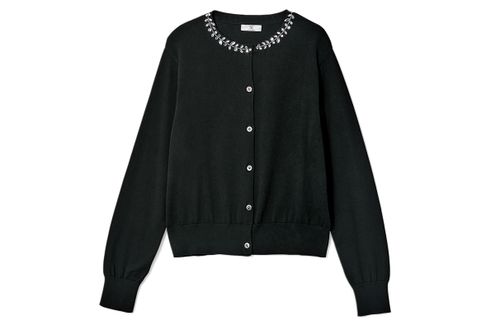 なめらかな肌触りとシルクのような光沢が魅力。「ブランベール」の洗練カーディガン