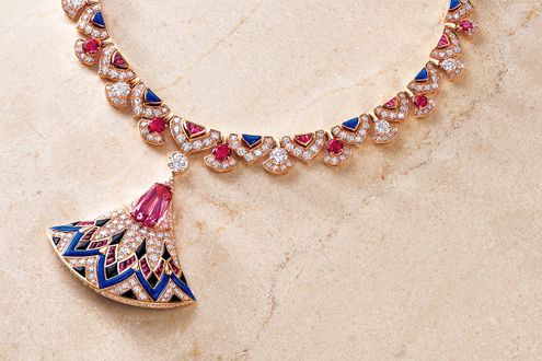 メゾンの伝統に根ざし古代ローマの様式を受け継ぐ「ブルガリ」至高のネックレス