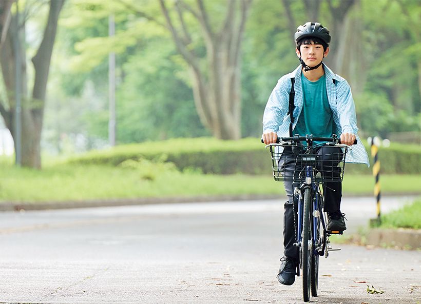 （25）（26）「広いキャンパスですし、そして緑が豊かであると感じています。やはり授業の合間とか、自転車に乗って移動しようと思っています」という入学式の日のお言葉どおり、キャンパス内のご移動は自転車で。（令和7年7月7日）