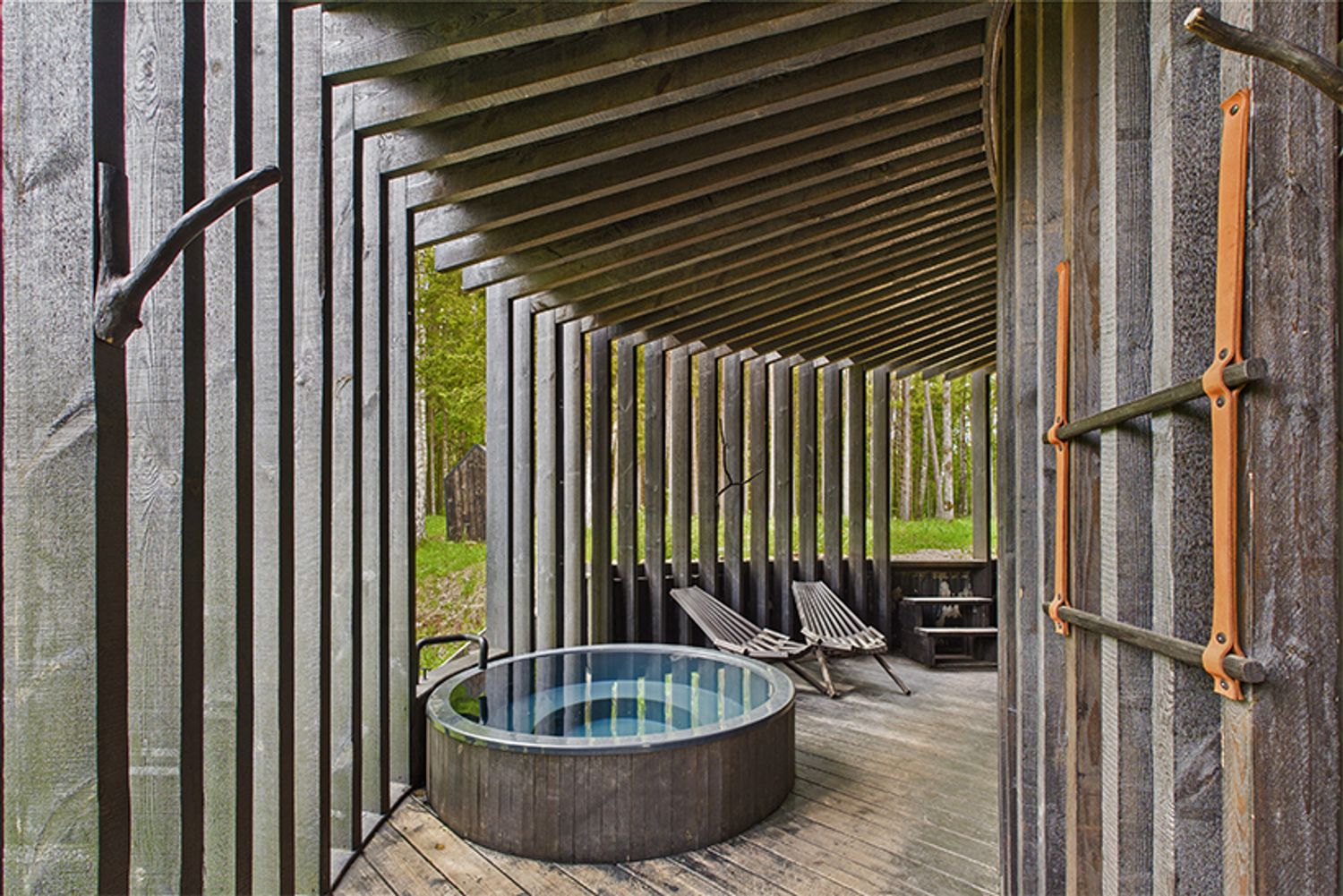 テラスの水風呂。外気温は約0度。