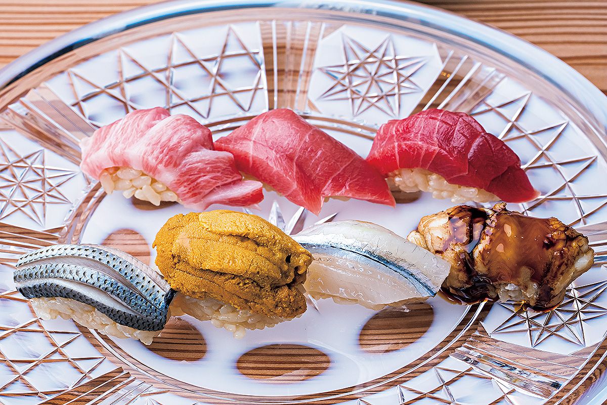 稀代のすし職人が開いた福岡・行天。一期一会の美味に浸る