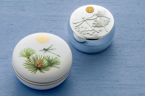 粛々とご準備を重ねられて　受け継がれる成年皇族への道