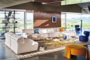 「カッシーナ」が新コレクションを発表。フラワーベースやグラスなどの取り扱いもスタート