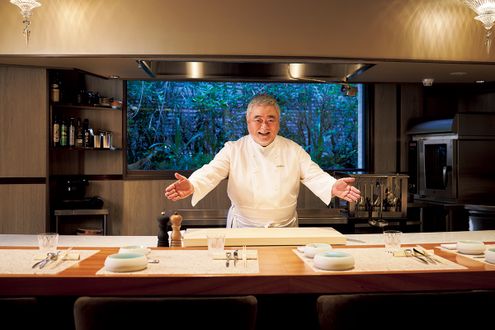 三國清三シェフの集大成の舞台、四ツ谷・三國。“ジャポニゼ” の旅をカウンター席で